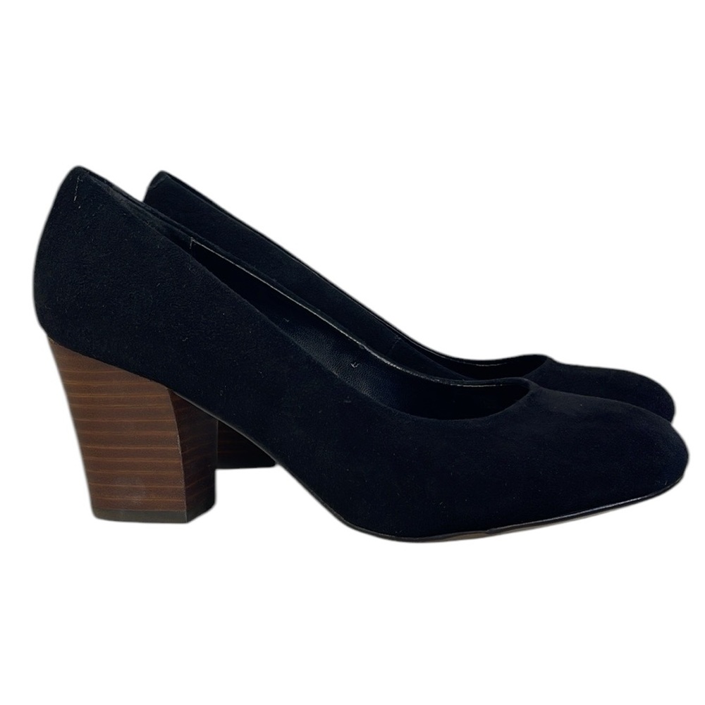 Isola Black Suede Emalee Wooden Stacked Block Heel Round Toe Classic Pumps Sz 8